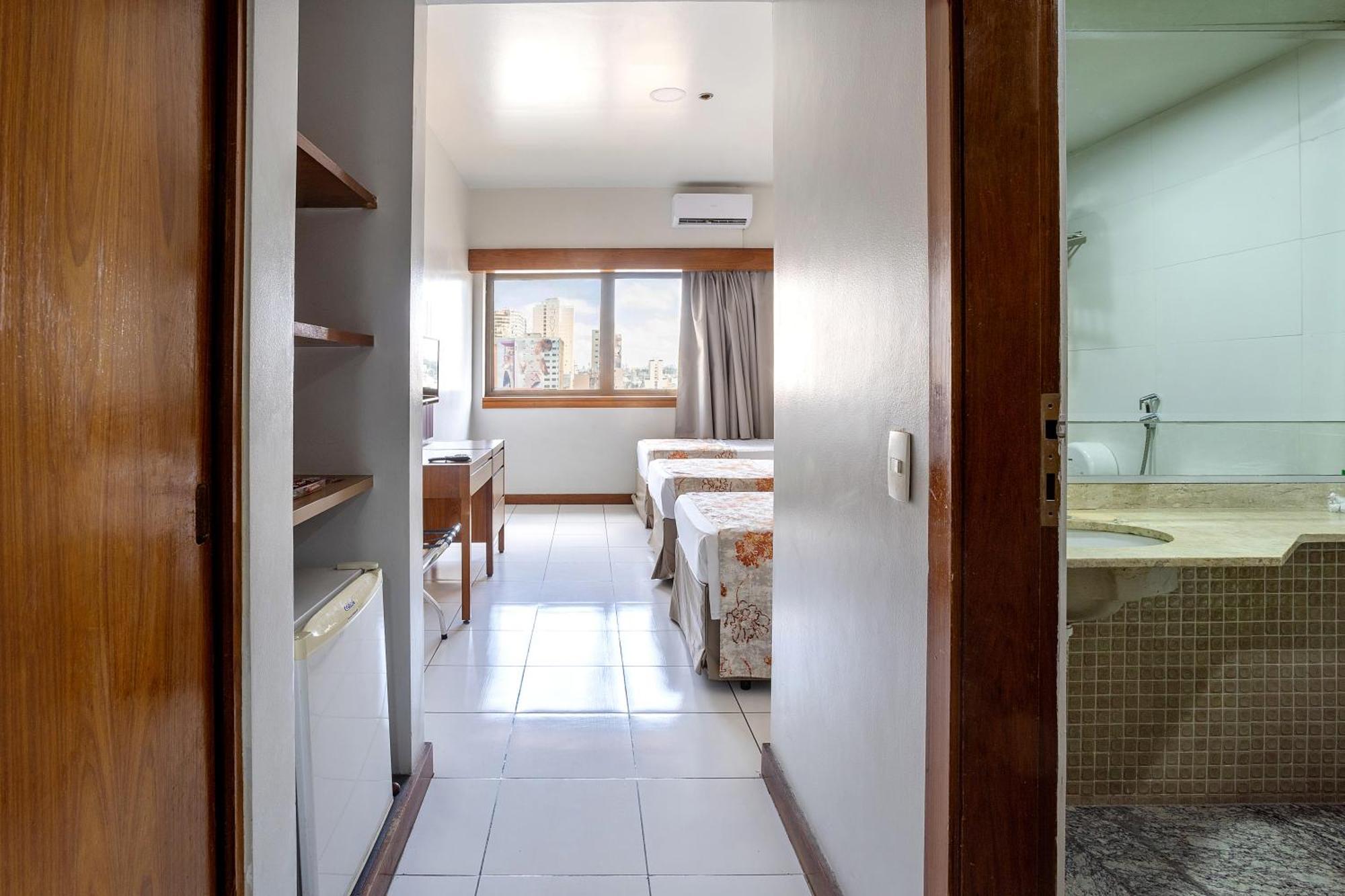 Hotel Nacional Inn เบโลโอรีซอนชี ภายนอก รูปภาพ